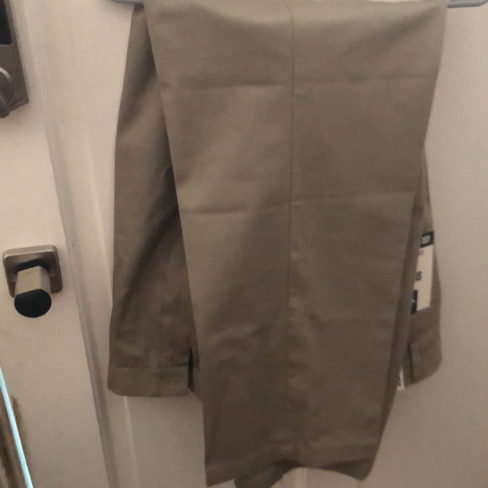 Dockers signature khaki classic fit lux cotton stretch 42x32 - Picture 5 of 6